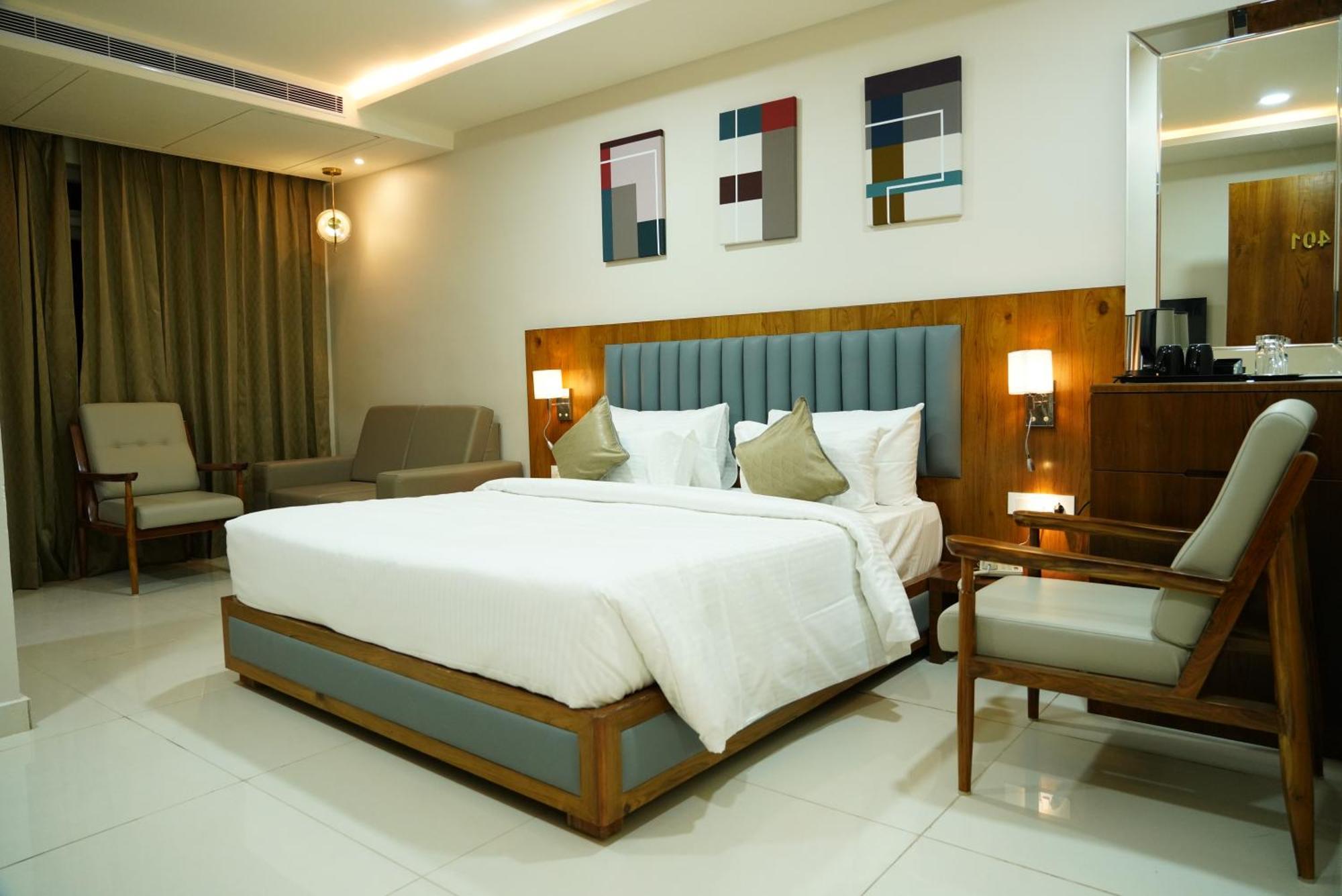 Hotel Pasupala Inn Anantapur Eksteriør billede